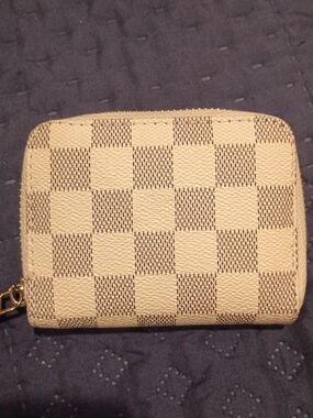 Source Unknown Checkered Zip Wallet in Cream and Brown